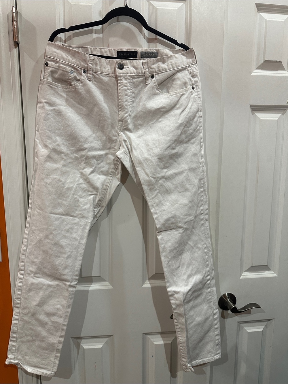 NWOT Aeropostale Men’s White Slim Straight Jeans size 34/32